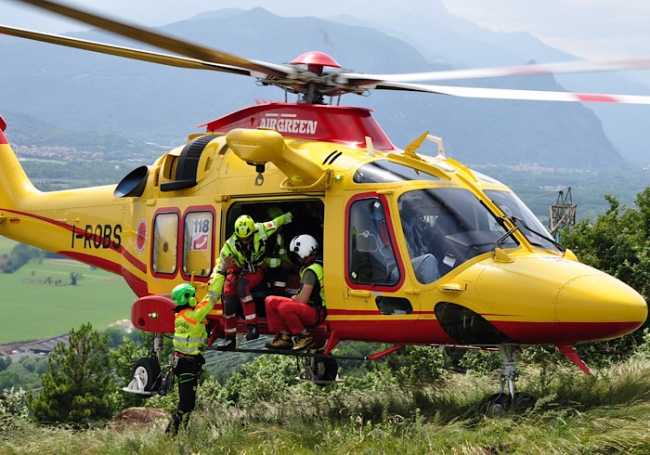 5B7FB0A6 A7EE 4B23 B7AB 1F8566F0C9A5