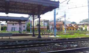 Arona stazione binari