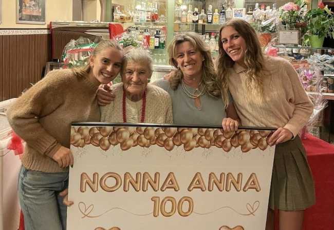 anna possi 100 foto