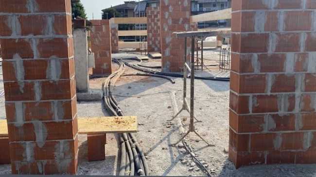 arona lavori tetto anna frank