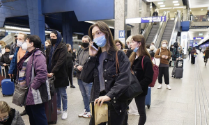 covid stazione scale mobili