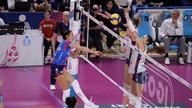 igor schiacciata muro