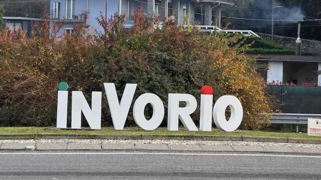 invorio scritta rotonda