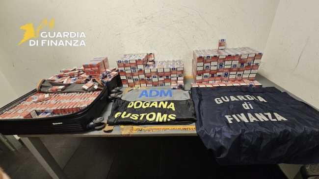 mlpx sigarette dic 25 foto