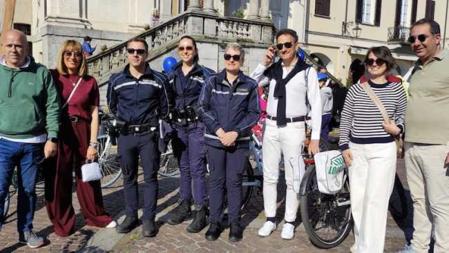 partenza biciclettata mag arona