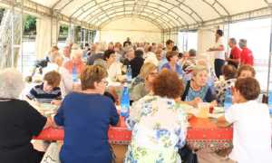 pranzo anziani paruzzaro