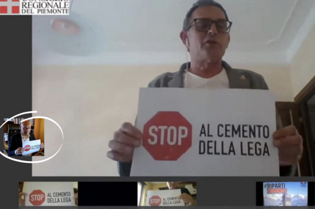 protesta consiglio regionale m5S