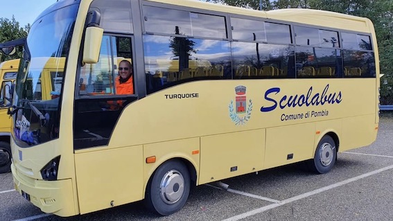 scuolabus pombia