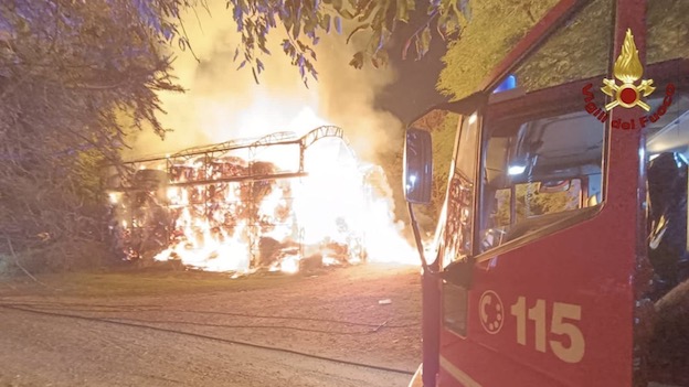 incendio ct rotoballe 1