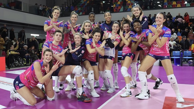 igor vittoria maglia color rosa