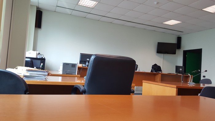 La dottoressa del tweet antifascista choc risarcirà la blogger: nessuna diffamazione