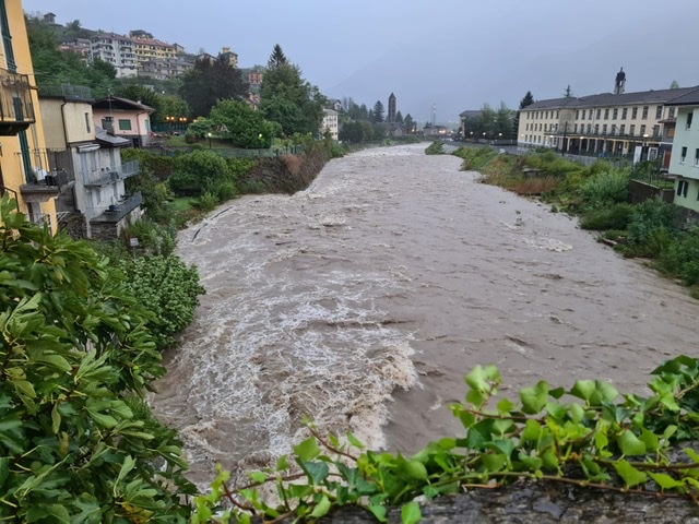 6F956BBB 8816 4D5A B14A 25F98DC64CC8